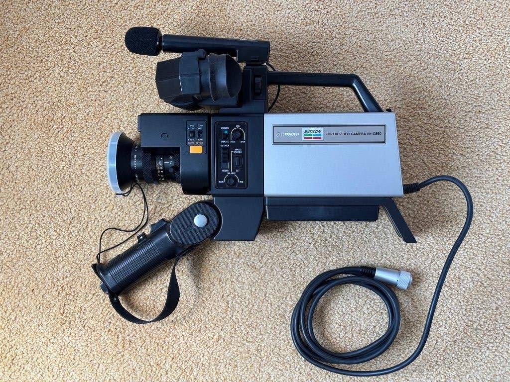Vintage Hitachi VK-C850 videocamera + draagbare recorder, Ophalen of Verzenden, VHS of SVHS, Camera