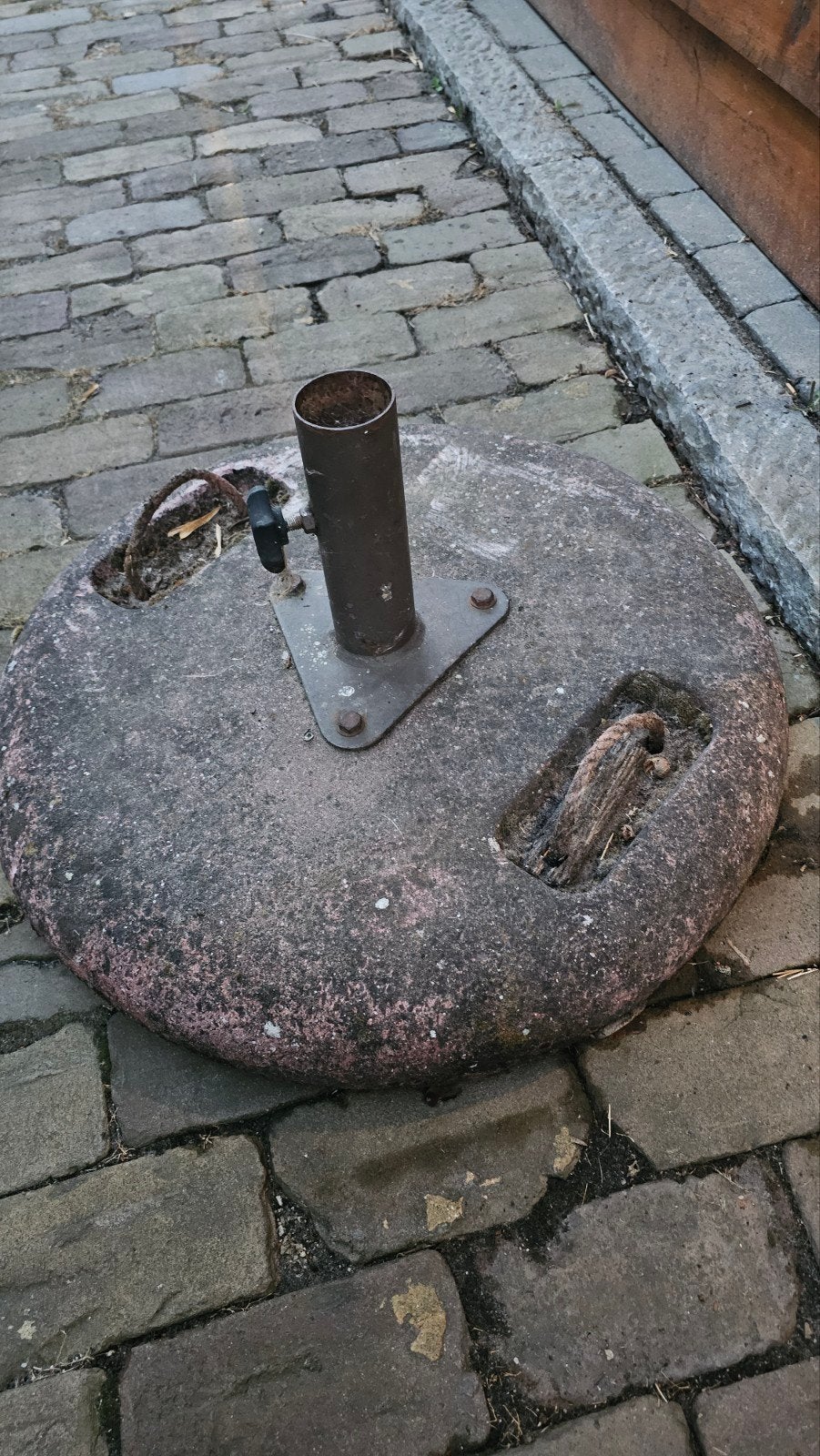 Zware parasolvoet van beton, Tuin en Terras, Parasols, Ophalen