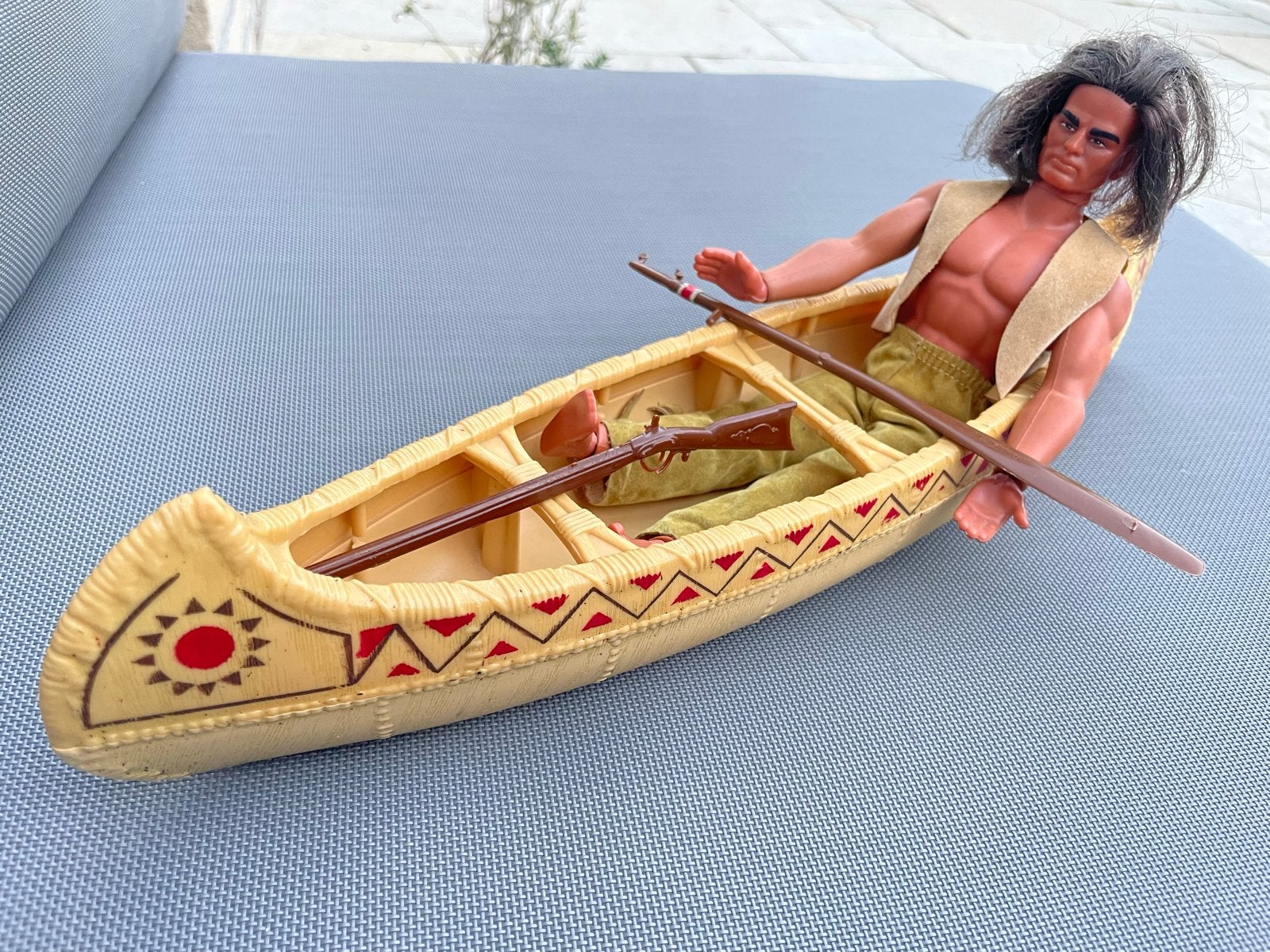Vintage Mattel Big Jim Winnetou Actionfiguur met Kano, Ophalen of Verzenden, Gebruikt
