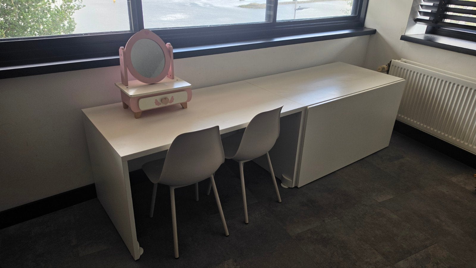 IKEA Bureau met lade voor kinderhoek/ speeltafel, Huis en Inrichting, Ophalen, Met lades, Gebruikt, IKEA