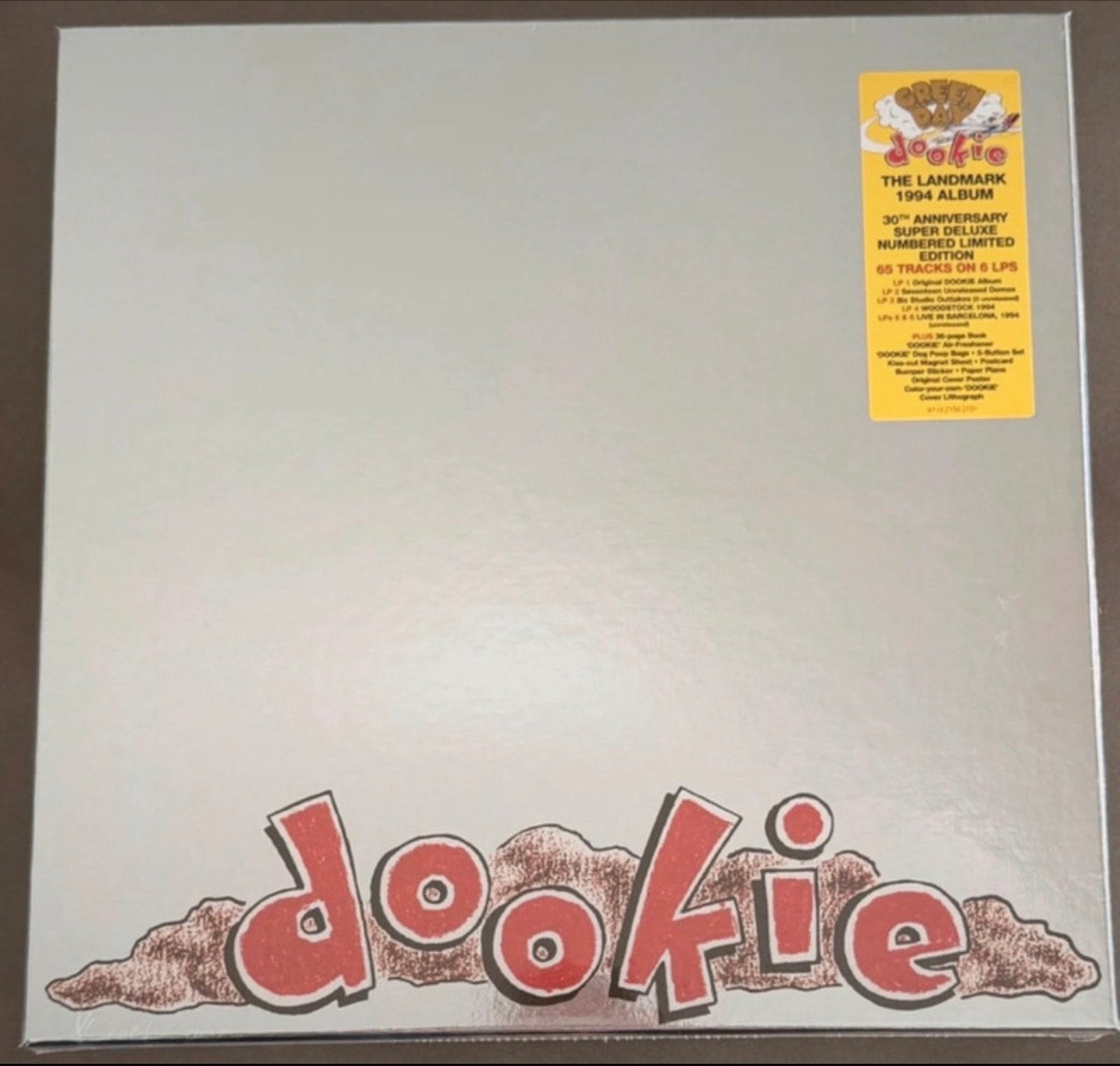 Green Day - Dookie 30th Anniversary Super Deluxe Limited Edi, Boxset, Ophalen of Verzenden, Nieuw in verpakking, Punk Rock