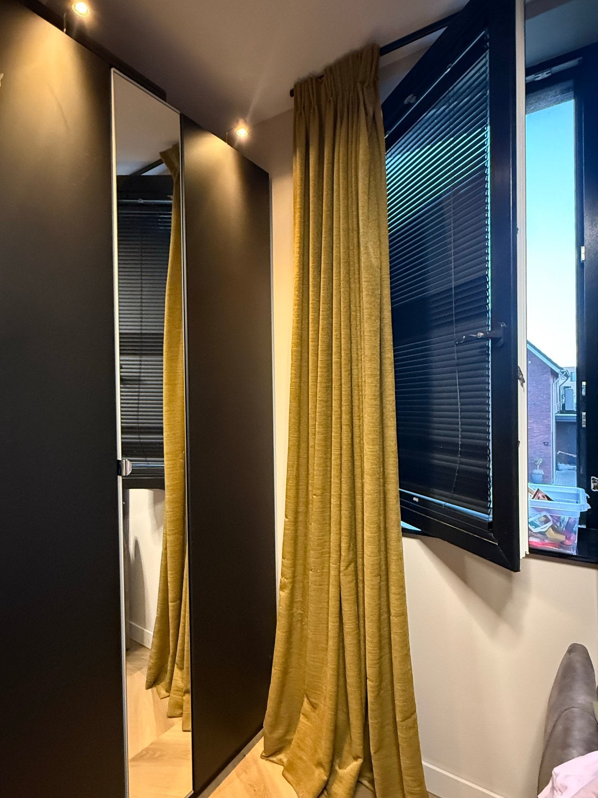 IKEA Pax kast zwartbruin met spiegeldeur - z.g.a.n., Huis en Inrichting, Kasten | Kledingkasten, Ophalen, 100 tot 150 cm, 200 cm of meer