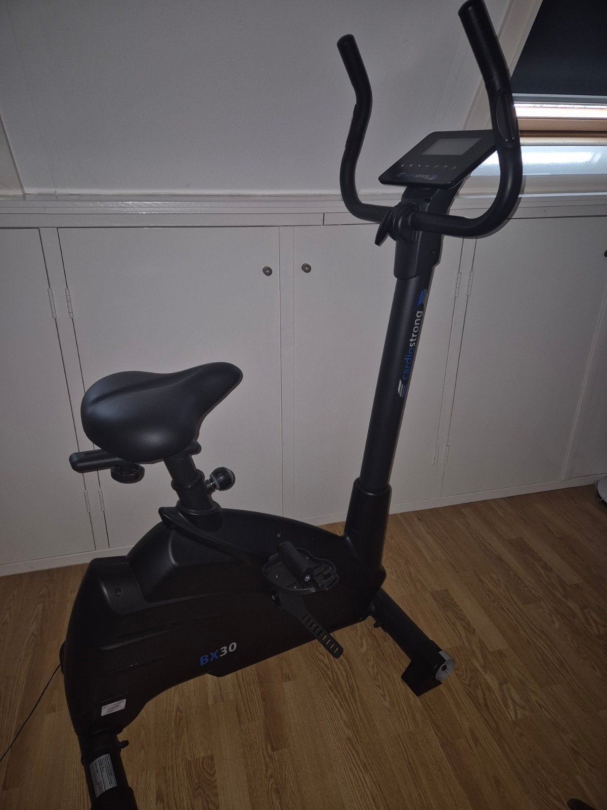 Cardiostrong BX30 Hometrainer - Zo goed als nieuw, Ophalen, Zo goed als nieuw, Metaal, Benen