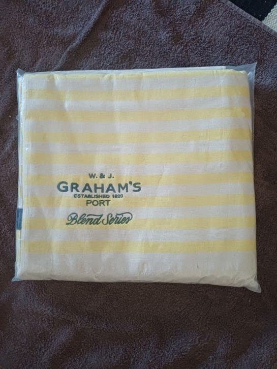 Strandlaken of tafelkleed Graham's Port, geel-wit, ongeopend, Ophalen of Verzenden, Nieuw, Wit, Overige typen