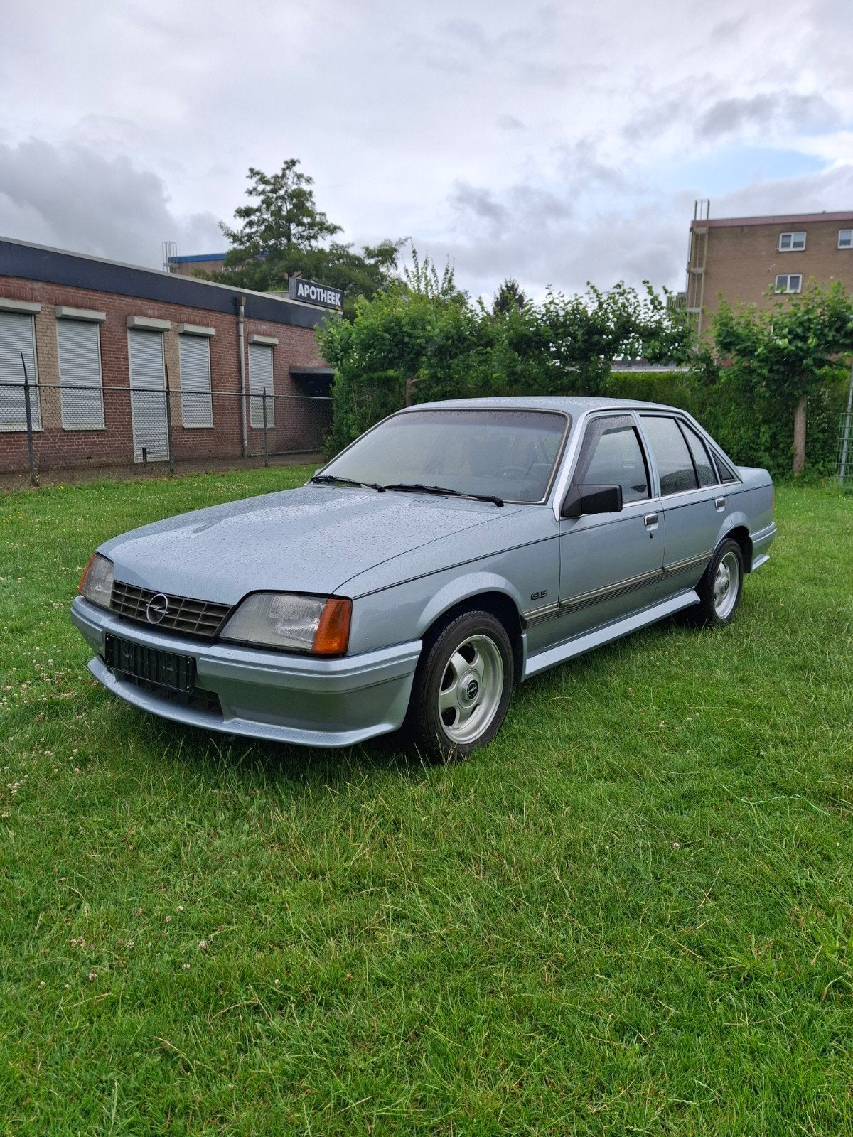 opel rekord  e2 e1  Gezocht, Ophalen of Verzenden