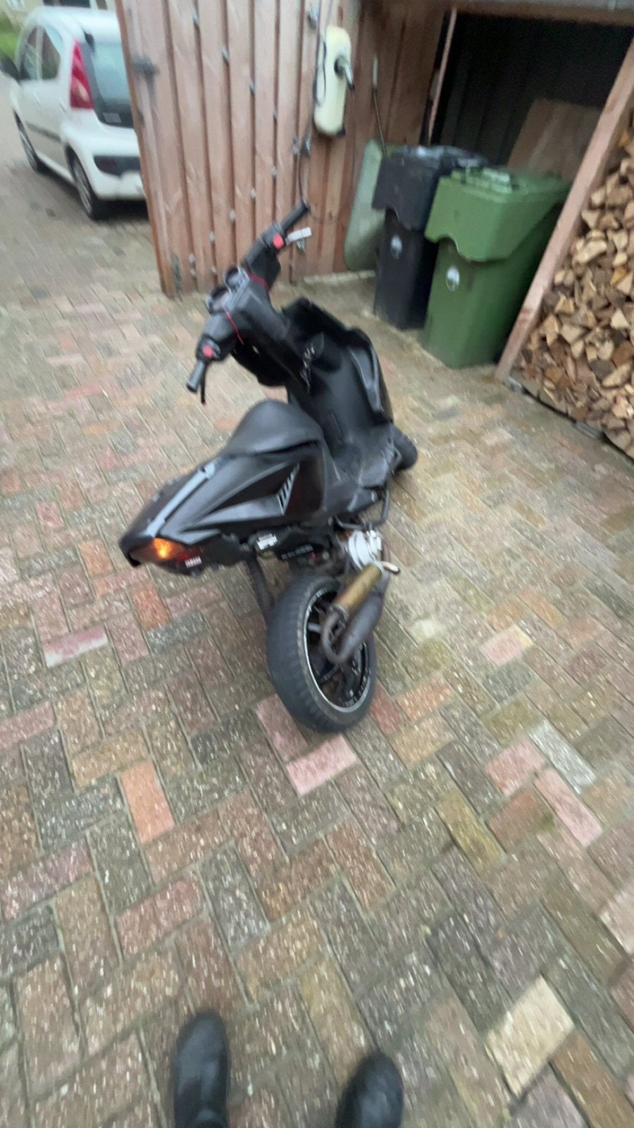 Aerox 70cc Malossi Sport met Yasuni uitlaat, Fietsen en Brommers, Ophalen, Tweetakt, Gebruikt, Aerox