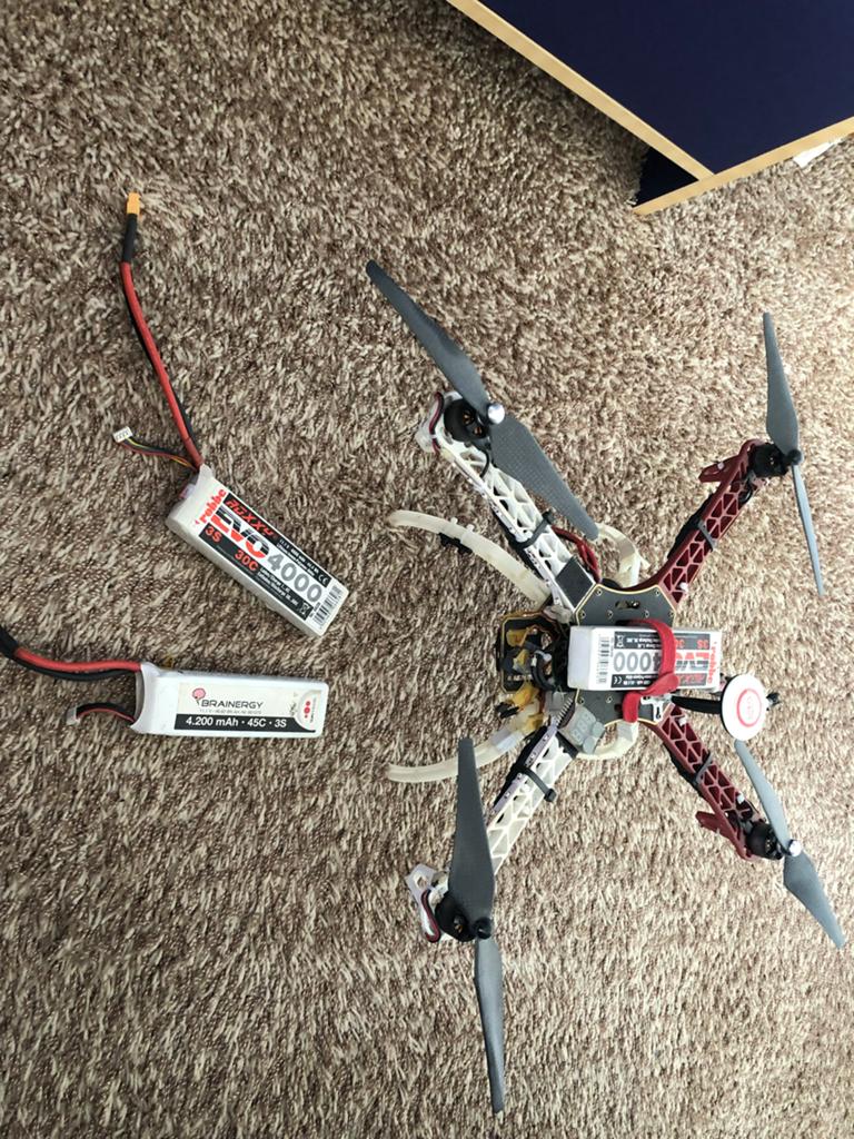 Zelfbouw drone met extra accu's, Ophalen, Gebruikt, 100 tot 1000 meter, 15 tot 30 minuten