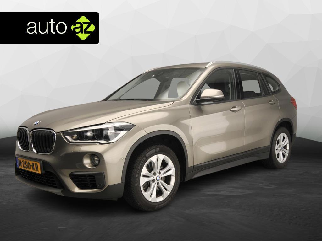 BMW X1 sDrive20i High Executive Automaat | Trekhaak (1800kg), Auto's, BMW, 1998 cc, Stof, Bedrijf, Automatische klimaatregeling