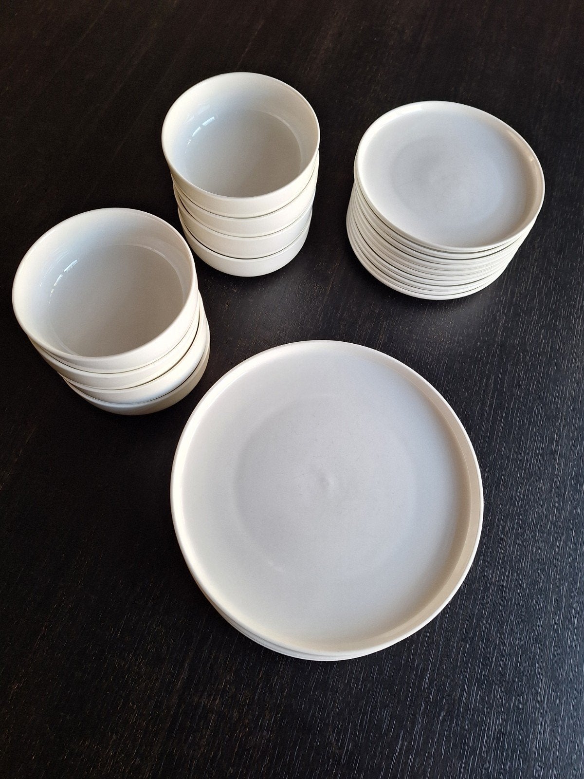Casa Moon Servies wit: 5 dinerborden, 10 ontbijtborden, 8 ba, Huis en Inrichting, Ophalen, Gebruikt, Overige merken, Schaal of Schalen