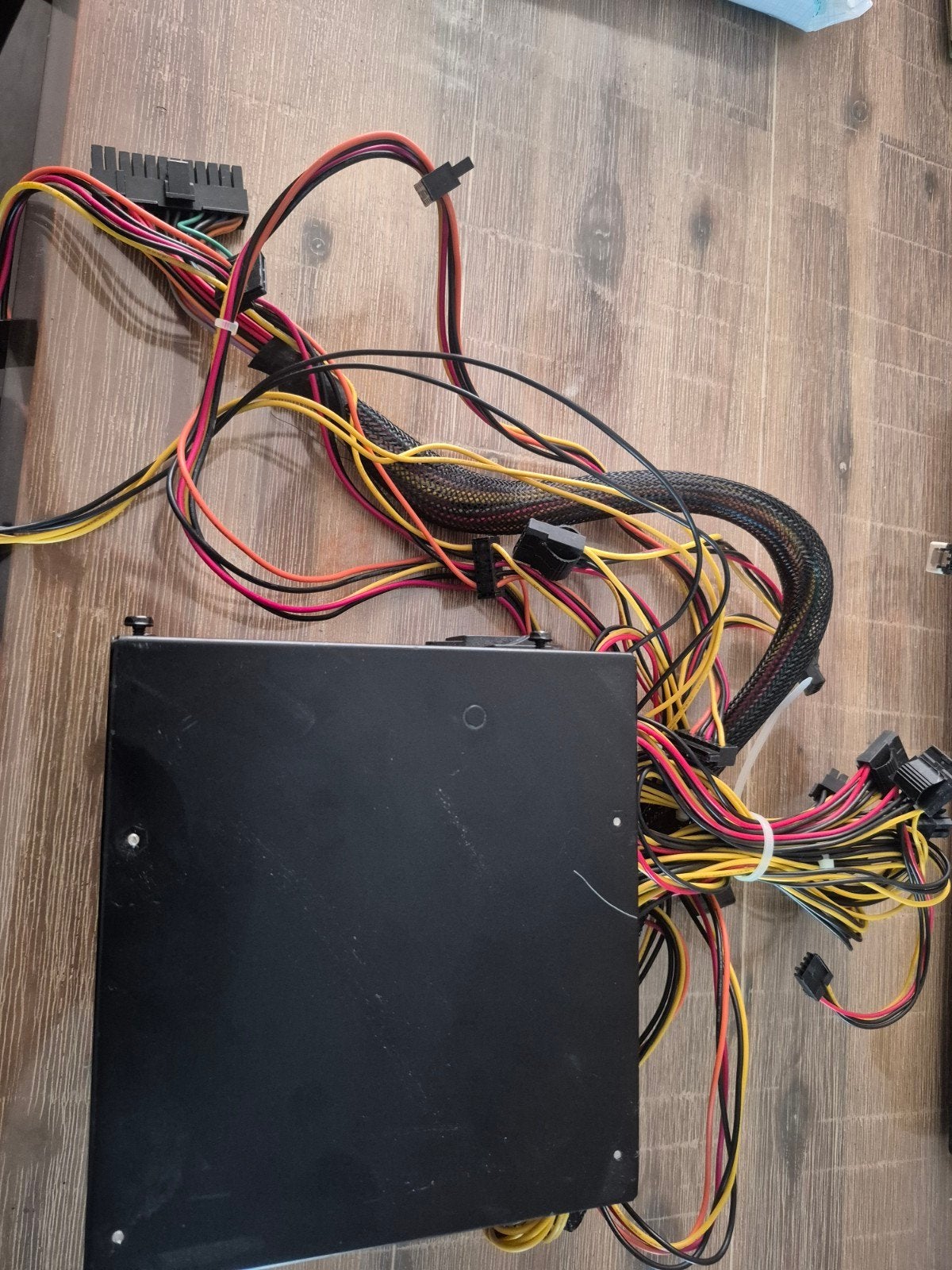Voeding Inter-Tech Elektronik CP 750W, Computers en Software, Interne voedingen, Ophalen of Verzenden, Gebruikt