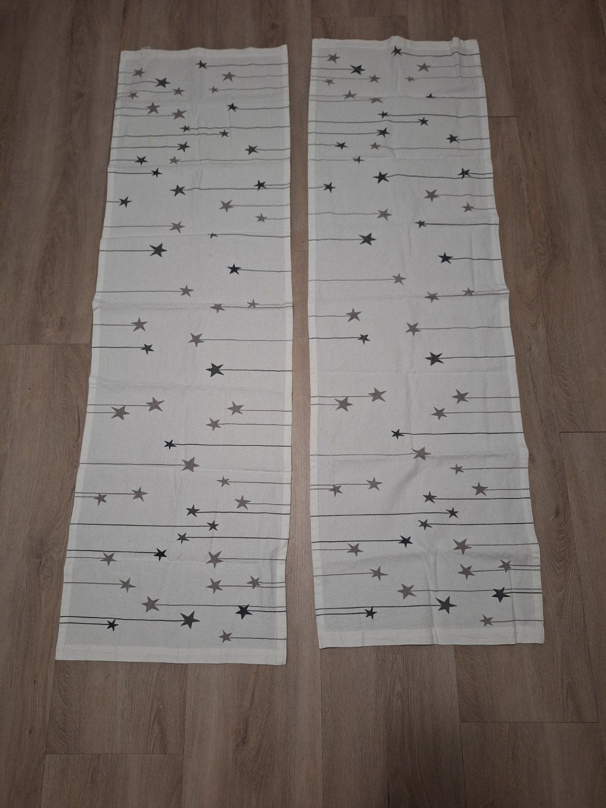 Serholt Sweden Tafelloper met Sterrenprint (2 stuks), Gebruikt, 135 cm, Katoen, Tafelloper