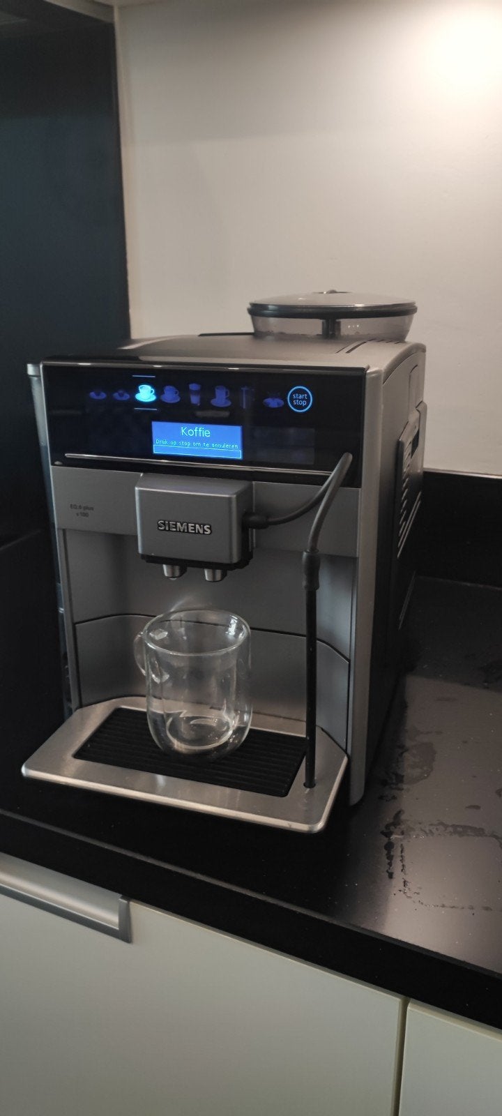 Siemens eq6  s100 plus koffiemachine volautomaat, Ophalen, Koffiemachine