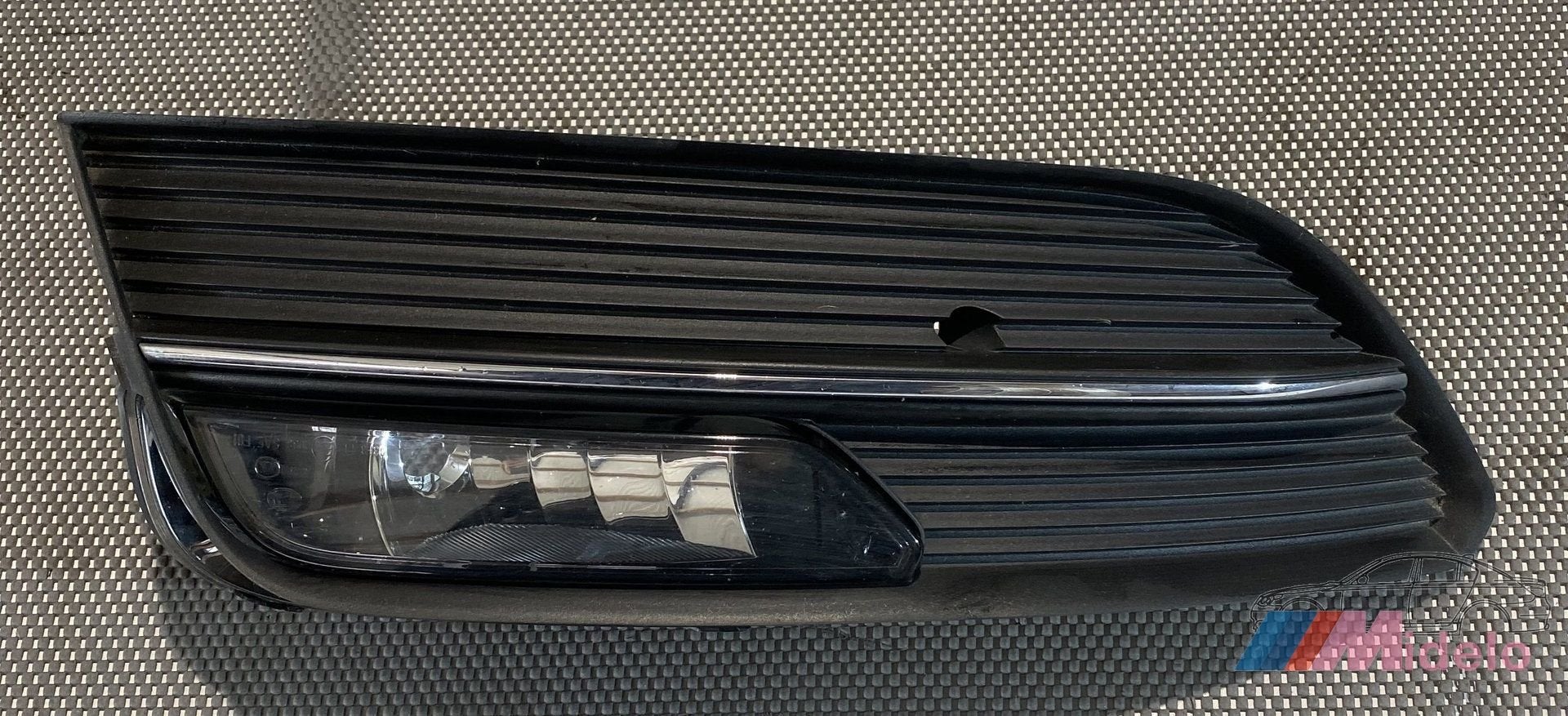 AUDI A3 MISTLAMP + AFDEKKAP LINKS 8V0941699C, Auto-onderdelen, Gebruikt, -, -, -