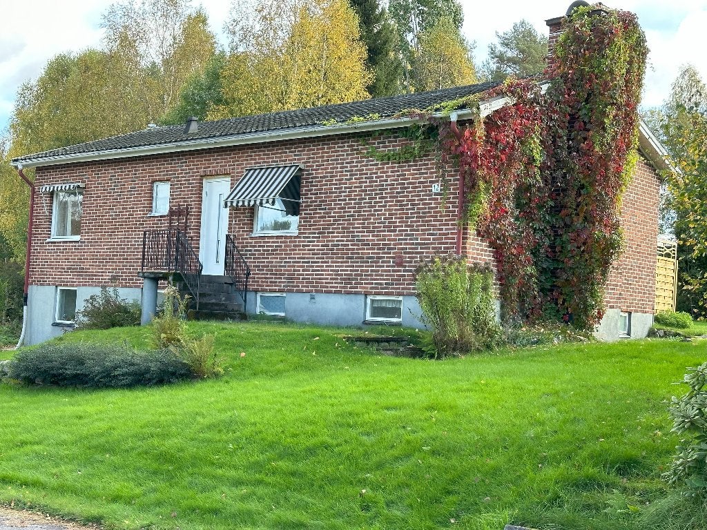 woning te koop in Zweden, Huizen en Kamers, Buitenland, Dorp, 86 m², 4 kamers, Overig Europa