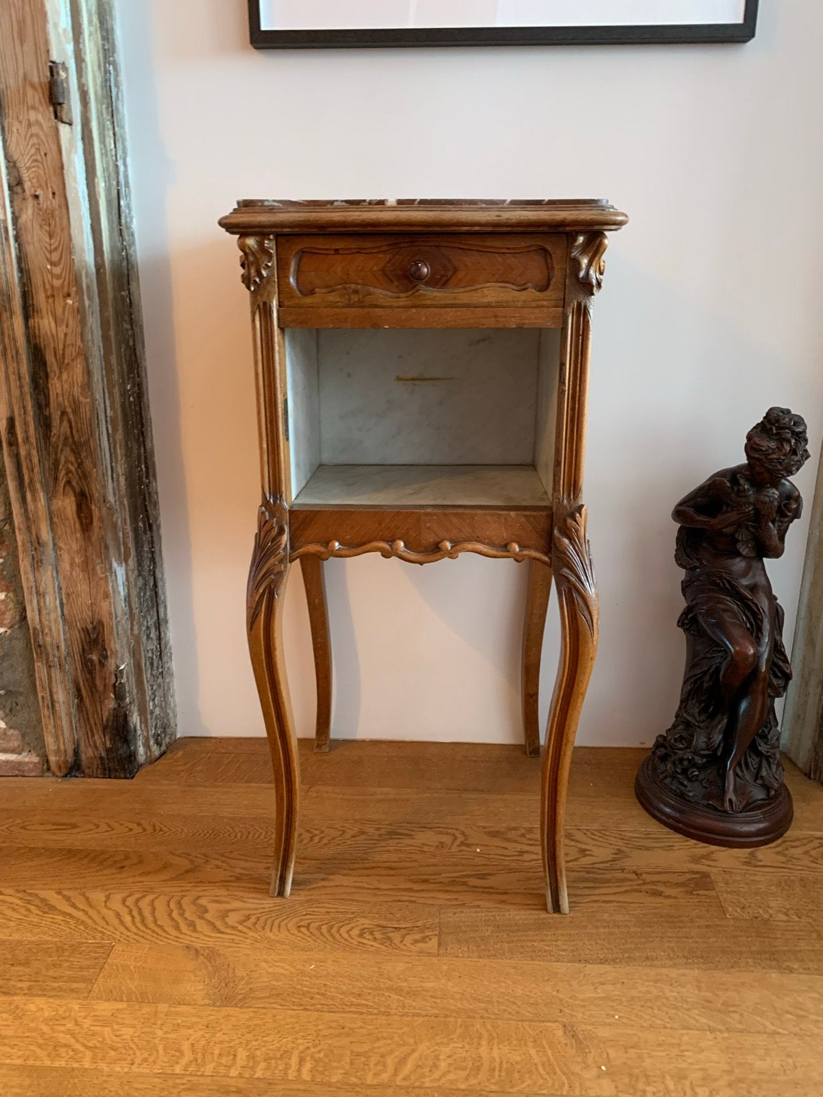 Antiek nachtkastje met marmeren blad en lade, Ophalen