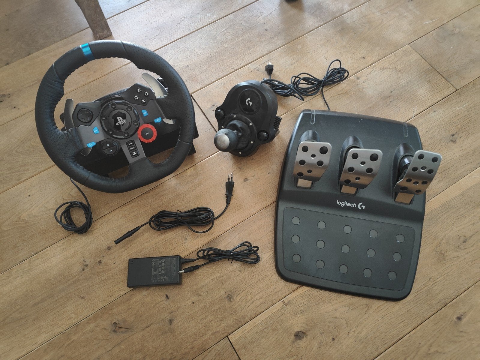 Logitech G29 Driving Force Racing Wheel + Shifter, Ophalen of Verzenden, Gebruikt, Stuur of Pedalen, PlayStation 3