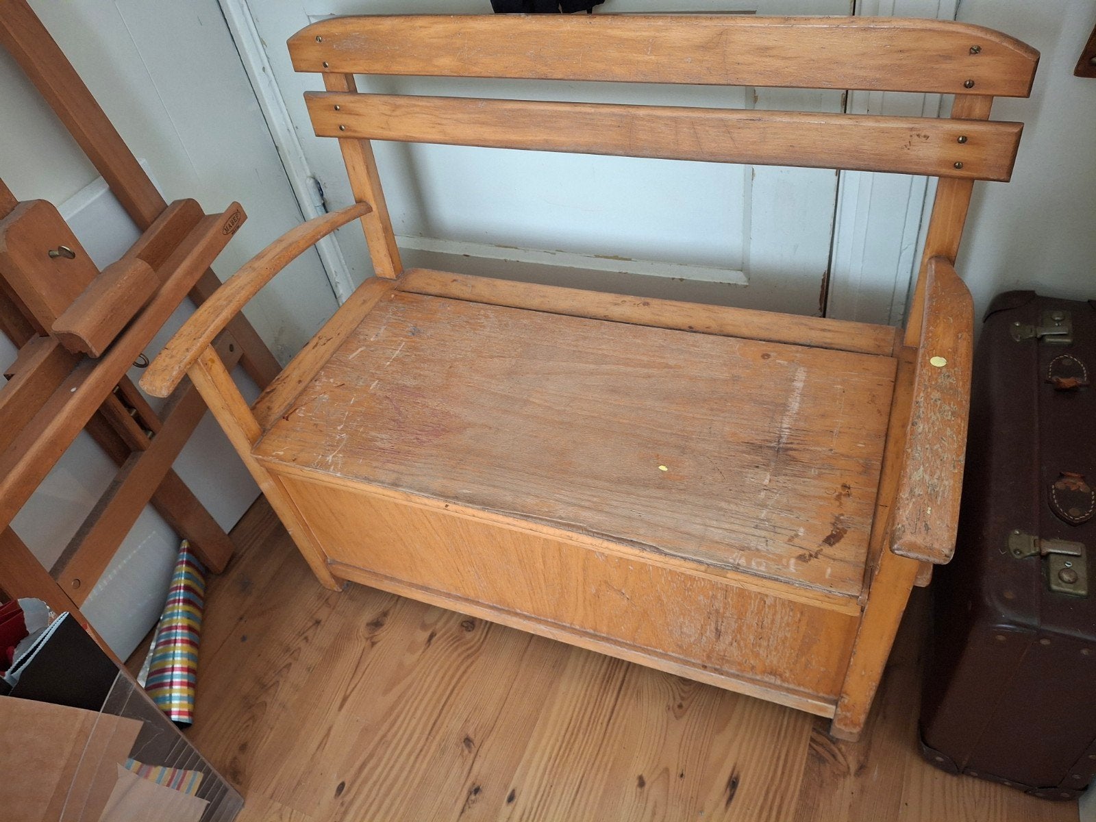 vintage kinderbankje met klepdeksel, Ophalen, Gebruikt