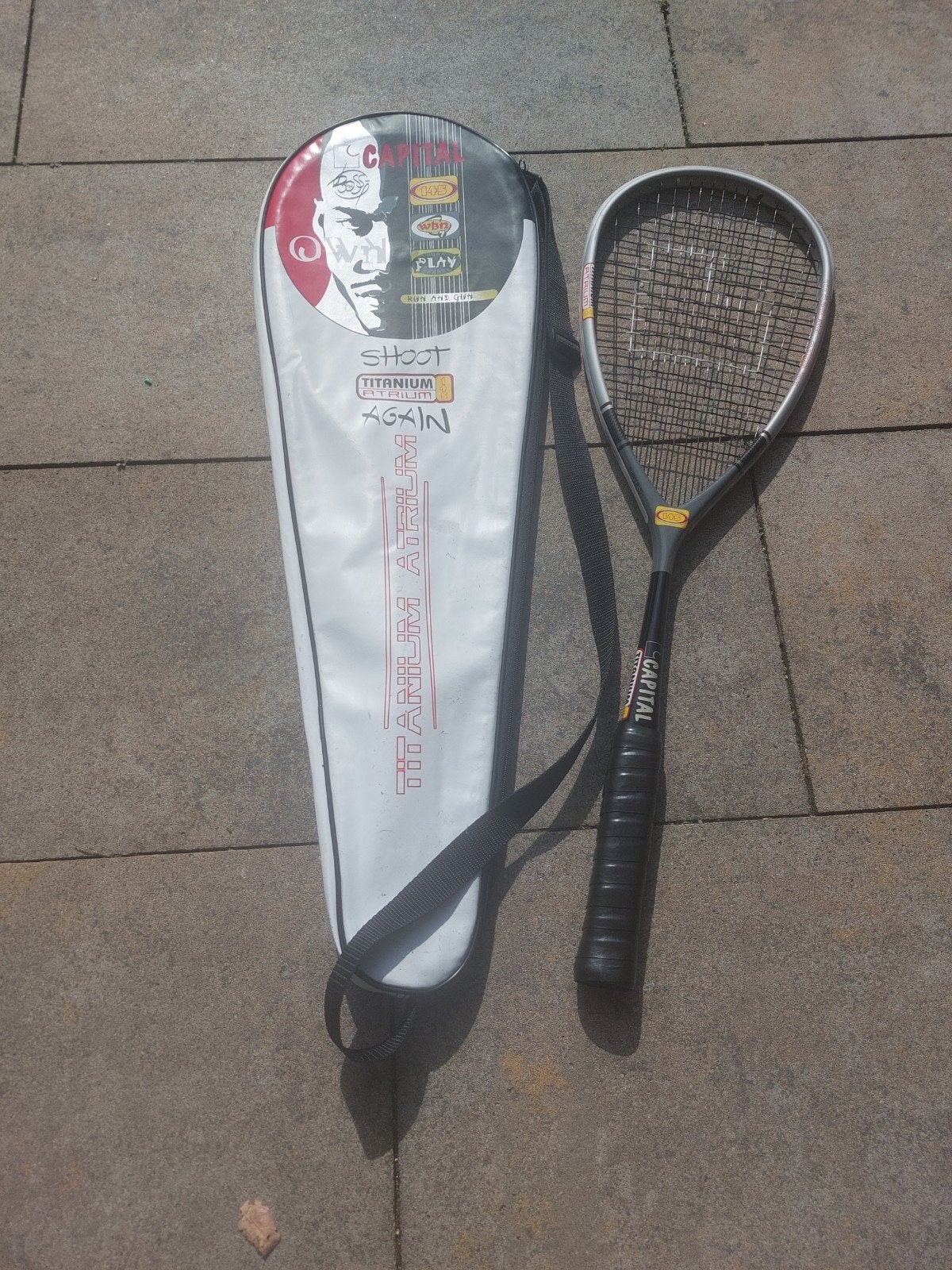 2 stel Squashracket Capital Titanium Atrium met hoes, Sport en Fitness, Ophalen of Verzenden, Zo goed als nieuw, Racket, Met hoes
