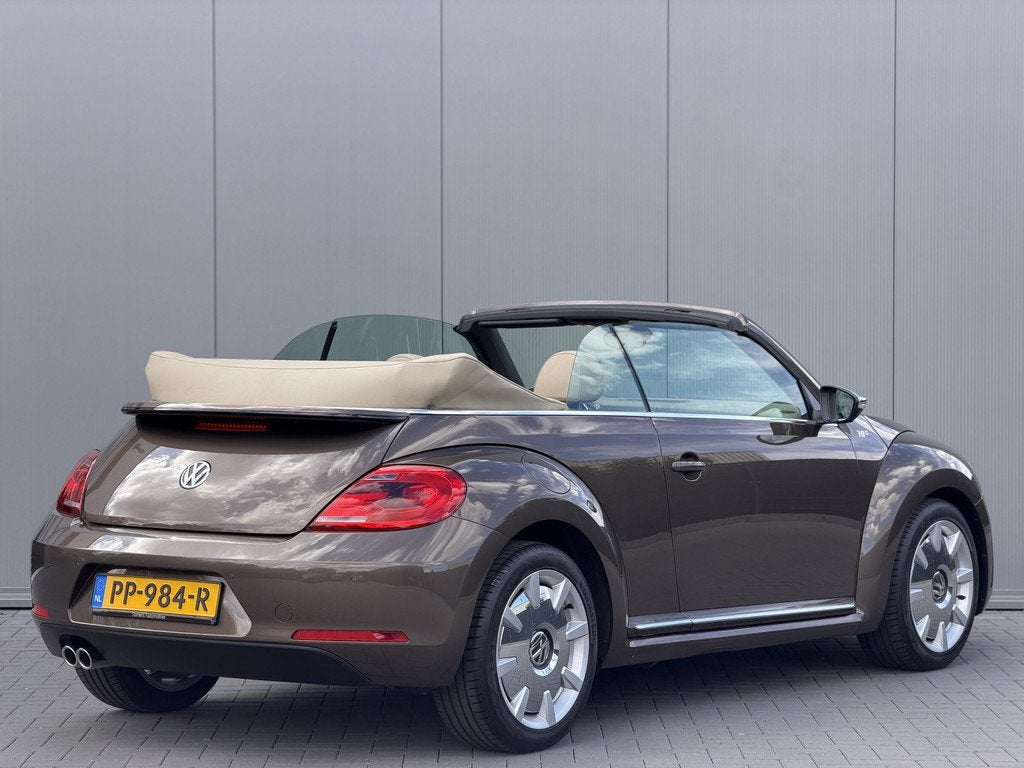 Volkswagen Beetle Cabriolet 1.4 TSI 160pk DSG 70's Edition |, Euro 5, Gebruikt, 4 cilinders, 16 km/l