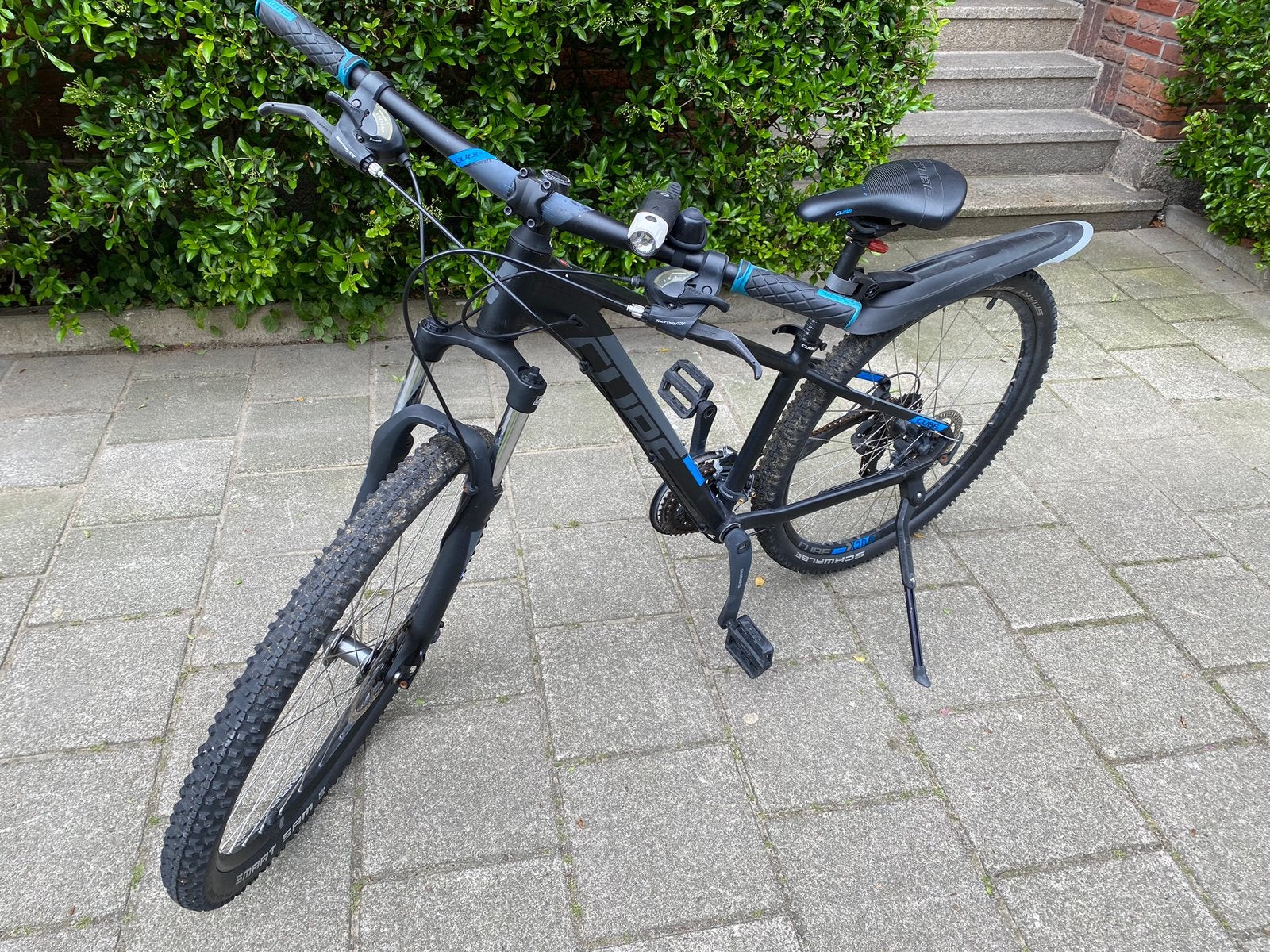 Cube Aim 27.5” Mountainbike – Zwart/Blauw, Gebruikt, Versnellingen, Cube, Schijfrem
