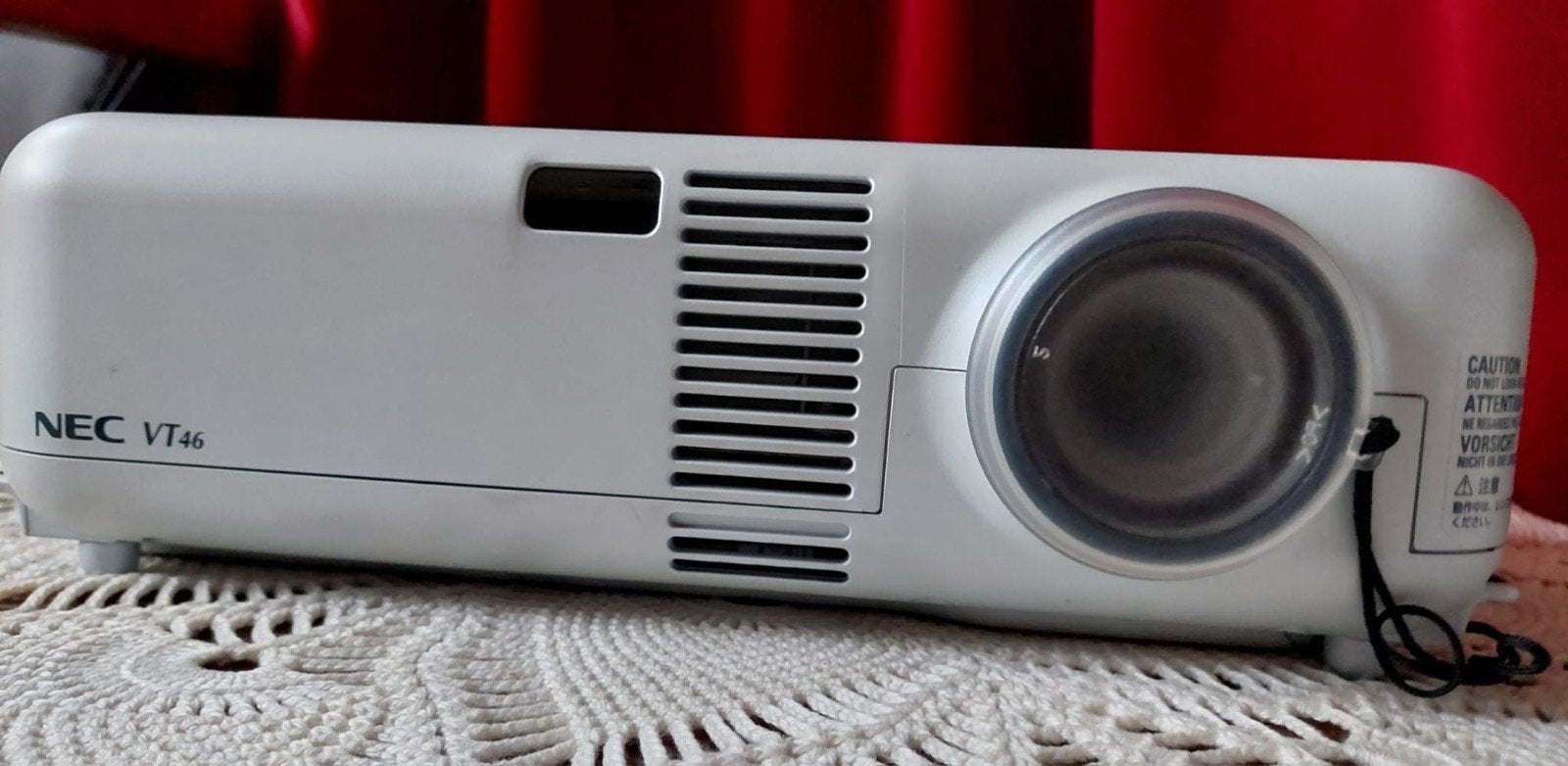 NEC VT46 Projector - Compacte Beamer met Draagtas, Audio, Tv en Foto, Beamers, Zo goed als nieuw, LCD, Overige resoluties, NEC