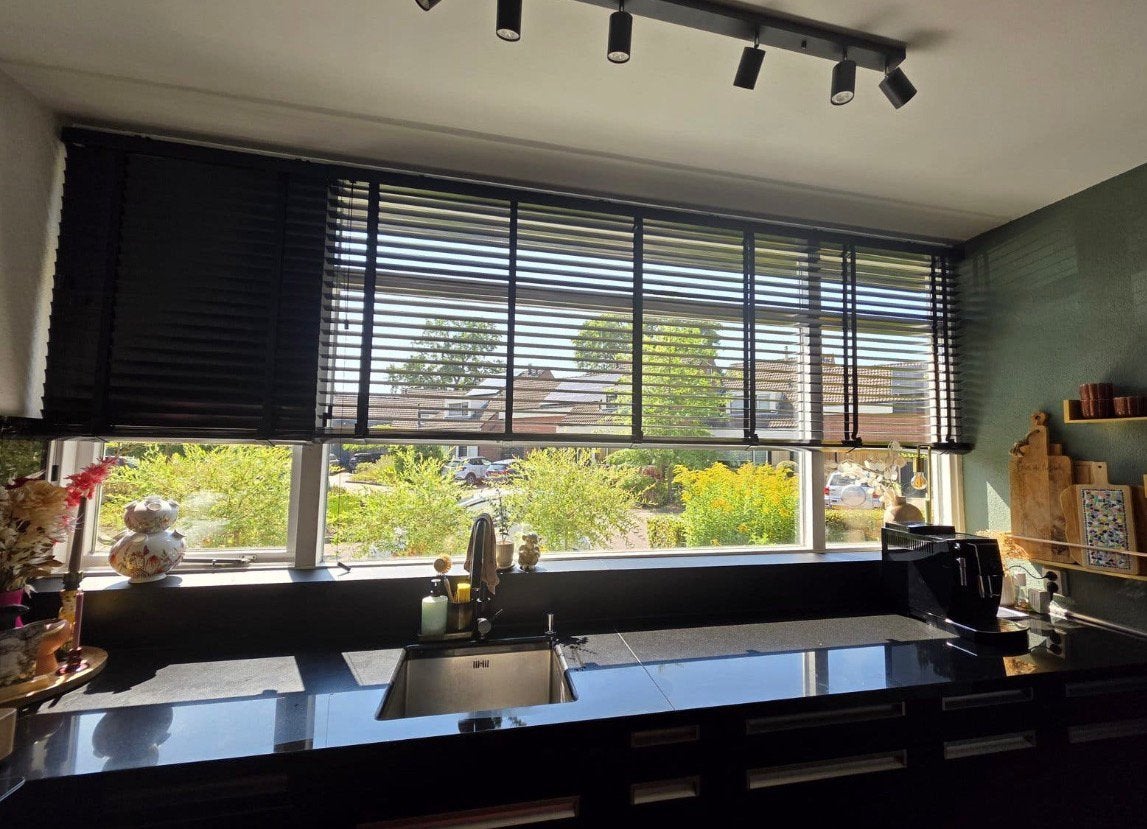 Luxaflex aluminium! Moet weg deze week, Ophalen, Zo goed als nieuw, Laminaat