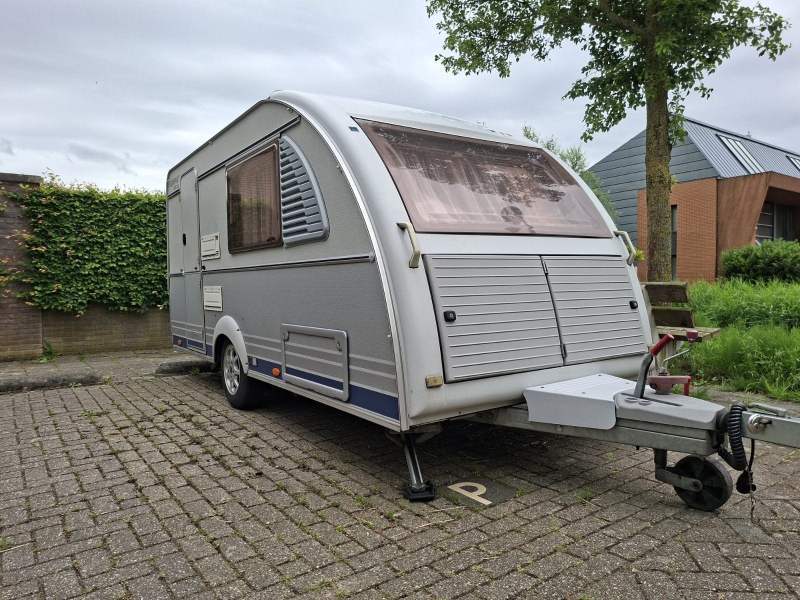 Kip kompakt 37EKV special met hefdak bouwjaar 2001, Standaardzit, Luifel, Kip, Tot en met 2