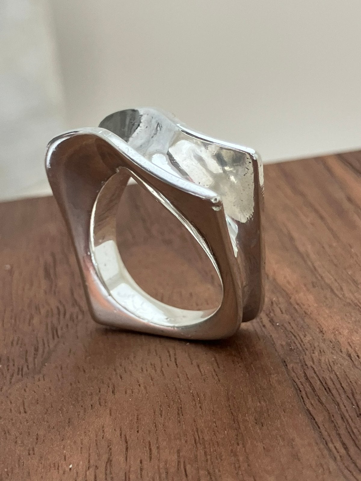 Zilverrn design ring, 18 tot 19, Ophalen of Verzenden, Zo goed als nieuw, Dame
