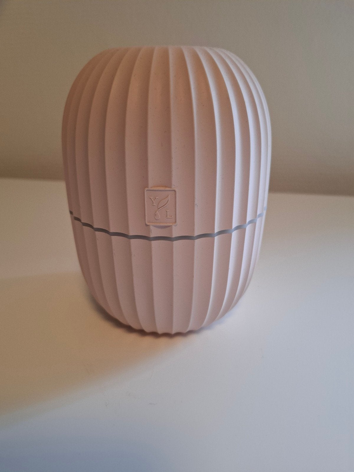 Young Living Diffuser - Roze, Ophalen of Verzenden, Zo goed als nieuw, Modern, Roze