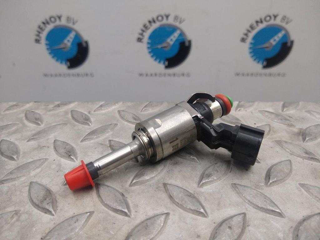 RENAULT MEGANE BRANDSTOF INJECTOR / VERSTUIVER 2016, Ophalen of Verzenden, Gebruikt, Stiba lid