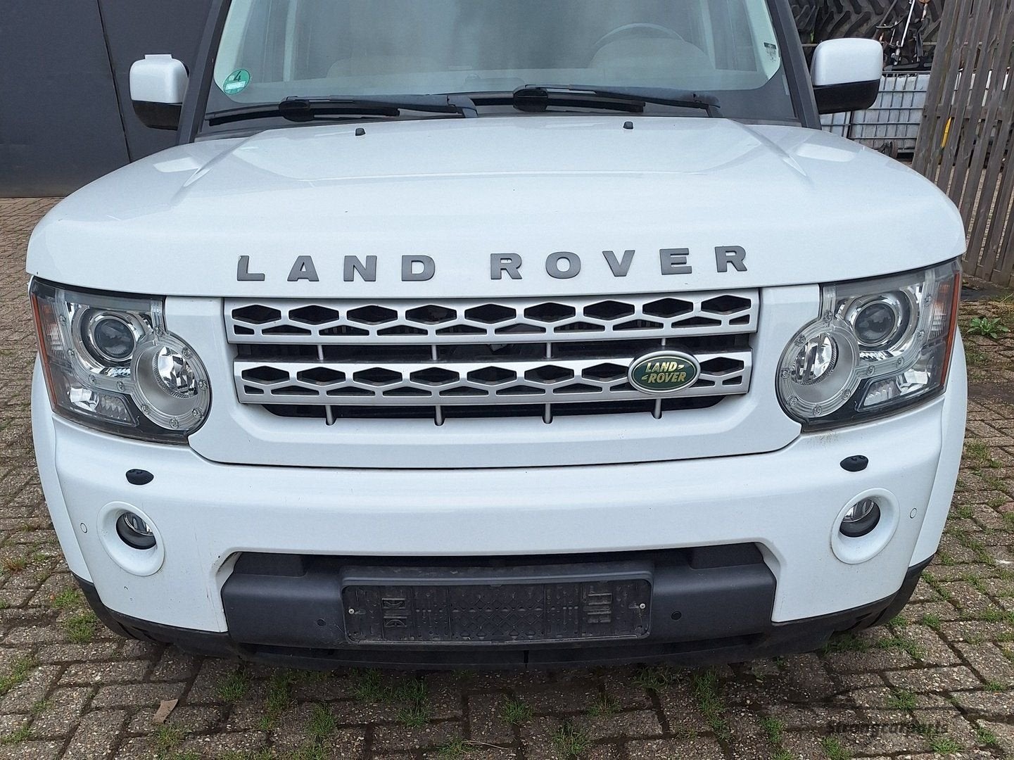 Voorbumper Land Rover Discovery 4 in goede staat kleur 867, Auto-onderdelen, -, Voor, -, Ophalen of Verzenden