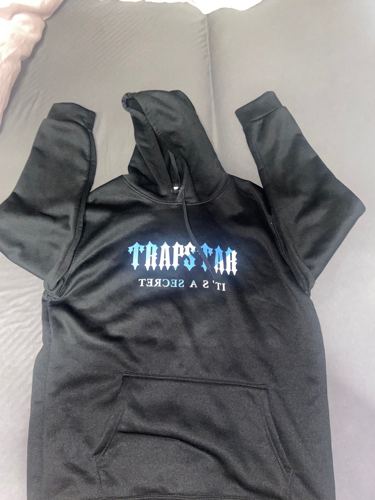 Trapstar trainingspak zwart (nieuw), Kleding | Heren, Truien en Vesten, Ophalen of Verzenden, Zo goed als nieuw, Maat 56/58 (XL)