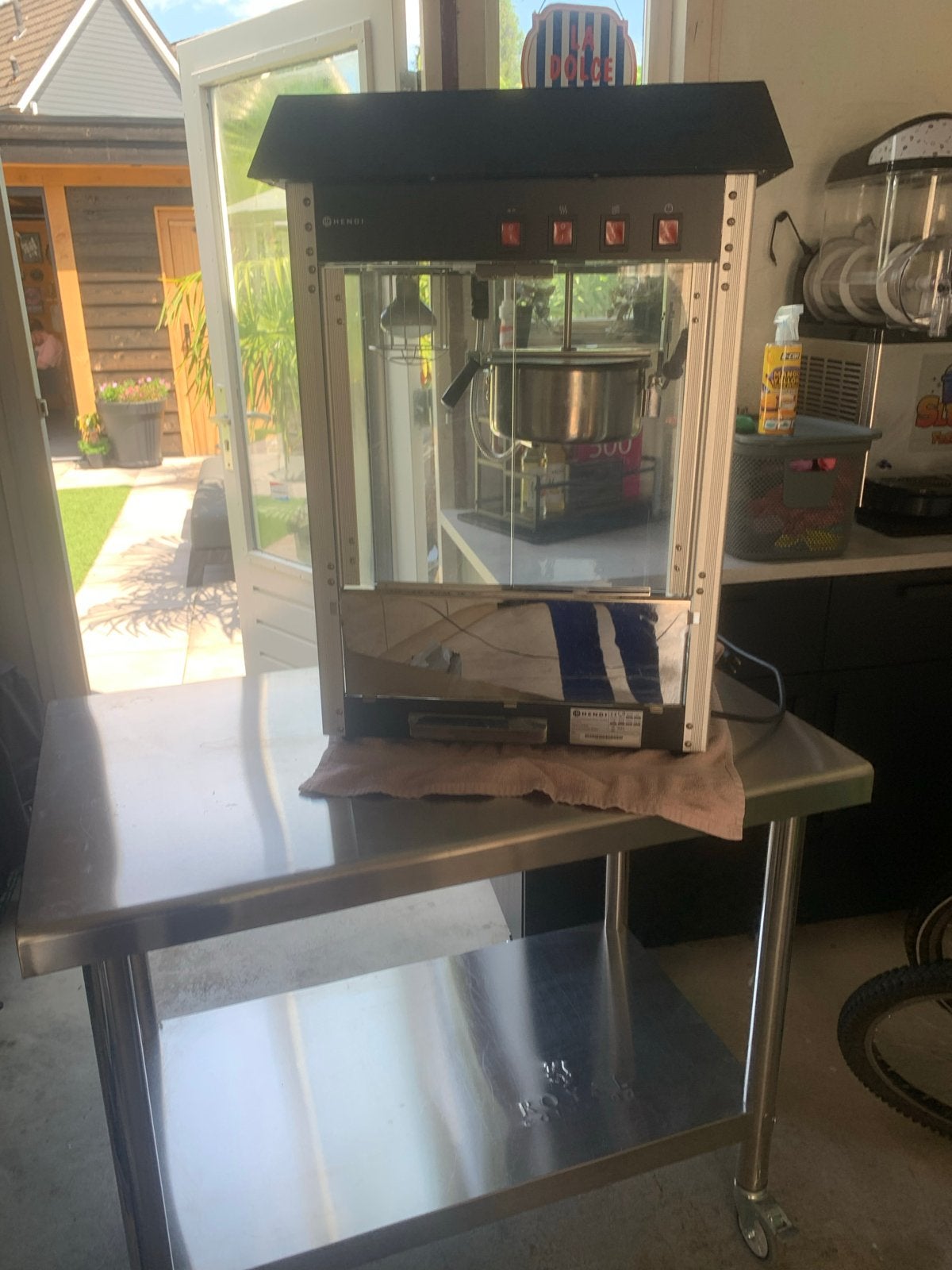 Hendi Popcornmachine met RVS tafel, Ophalen, Gebruikt