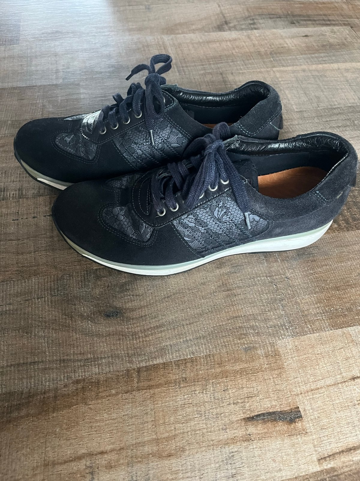 Xsensible Donker blauwe sneakers met veters - Maat 41, Kleding | Dames, Blauw, Ophalen of Verzenden, Sneakers of Gympen, Gedragen