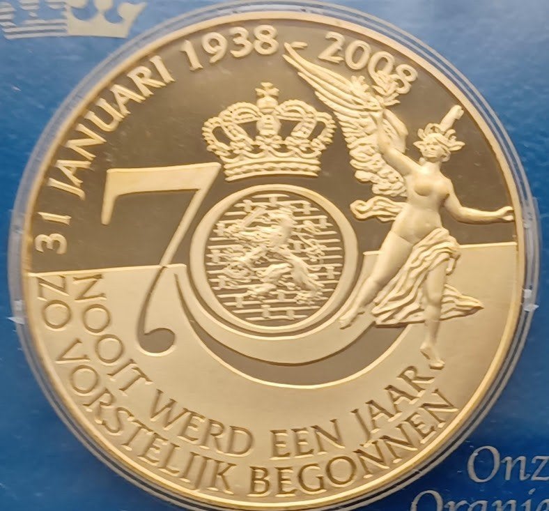 Onze Oranjes - Koningin Beatrix 70 jaar - 2008, Ophalen of Verzenden, Overige materialen, Nederland