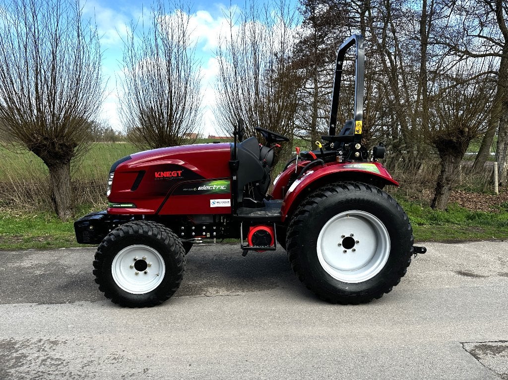 Demo Knegt 404G2E Elektrische tractor, Tot 2500, Nieuw, Tot 80 Pk, Ophalen