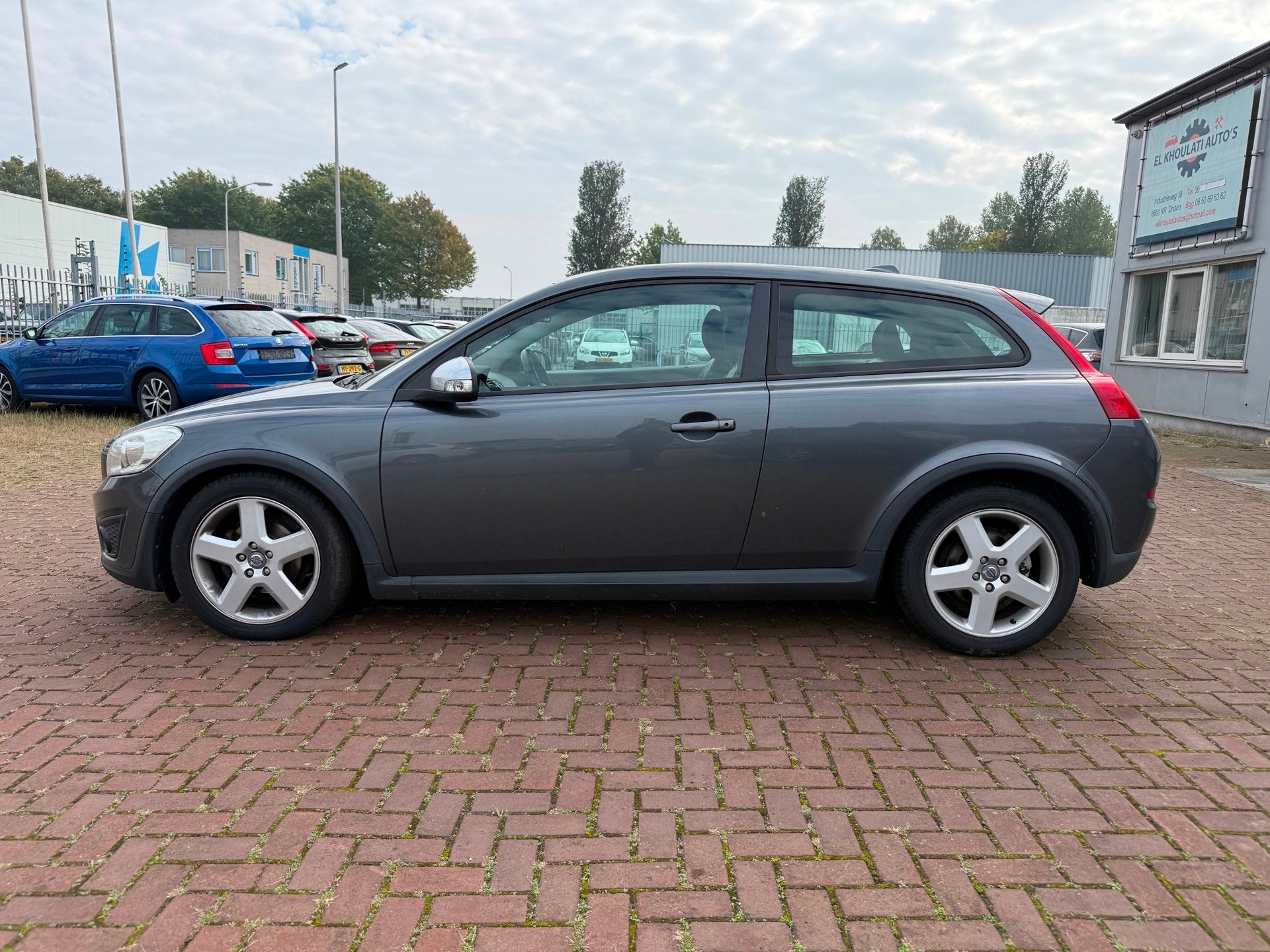 Volvo C30 1.6 D2 R-edition Export, Auto's, Voorwielaandrijving, 28 km/l, Gebruikt, Zwart