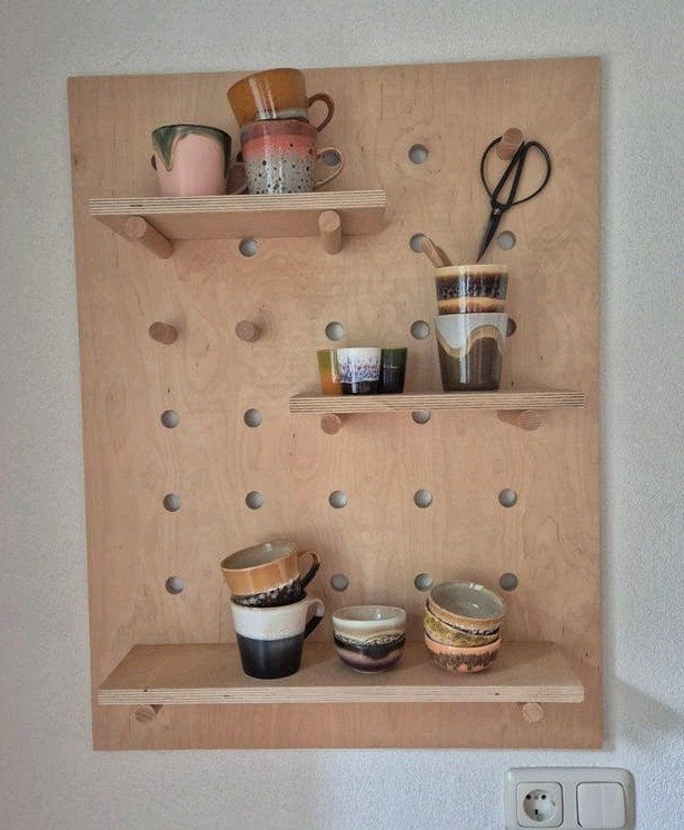 Handgemaakt houten wandbord / wandrek / pegboard – 8060 cm, Ophalen
