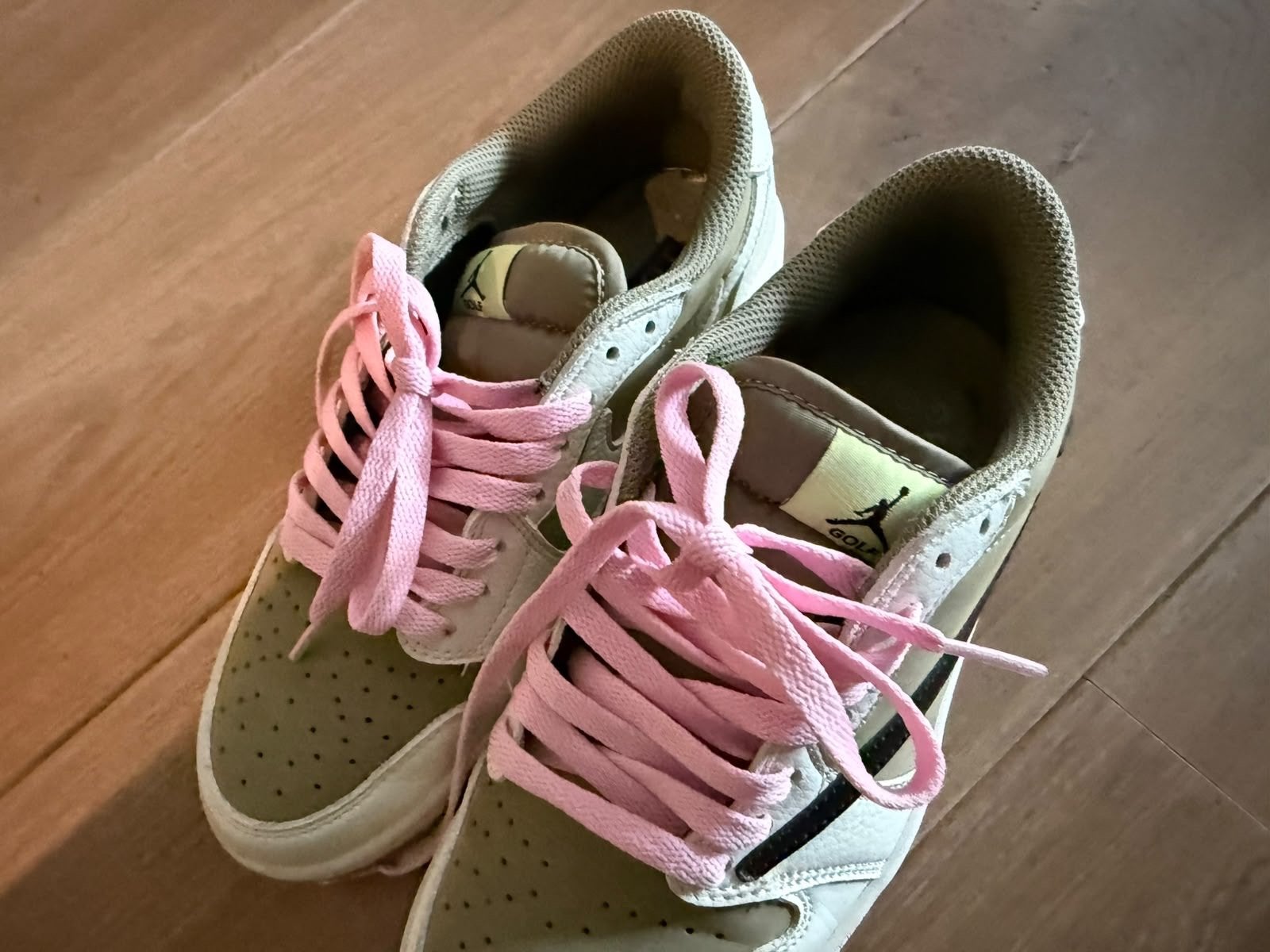 Nike Air Jordan 1 Low Golf - Zo goed als nieuw, Ophalen of Verzenden, Zo goed als nieuw, Overige kleuren, Sportschoenen