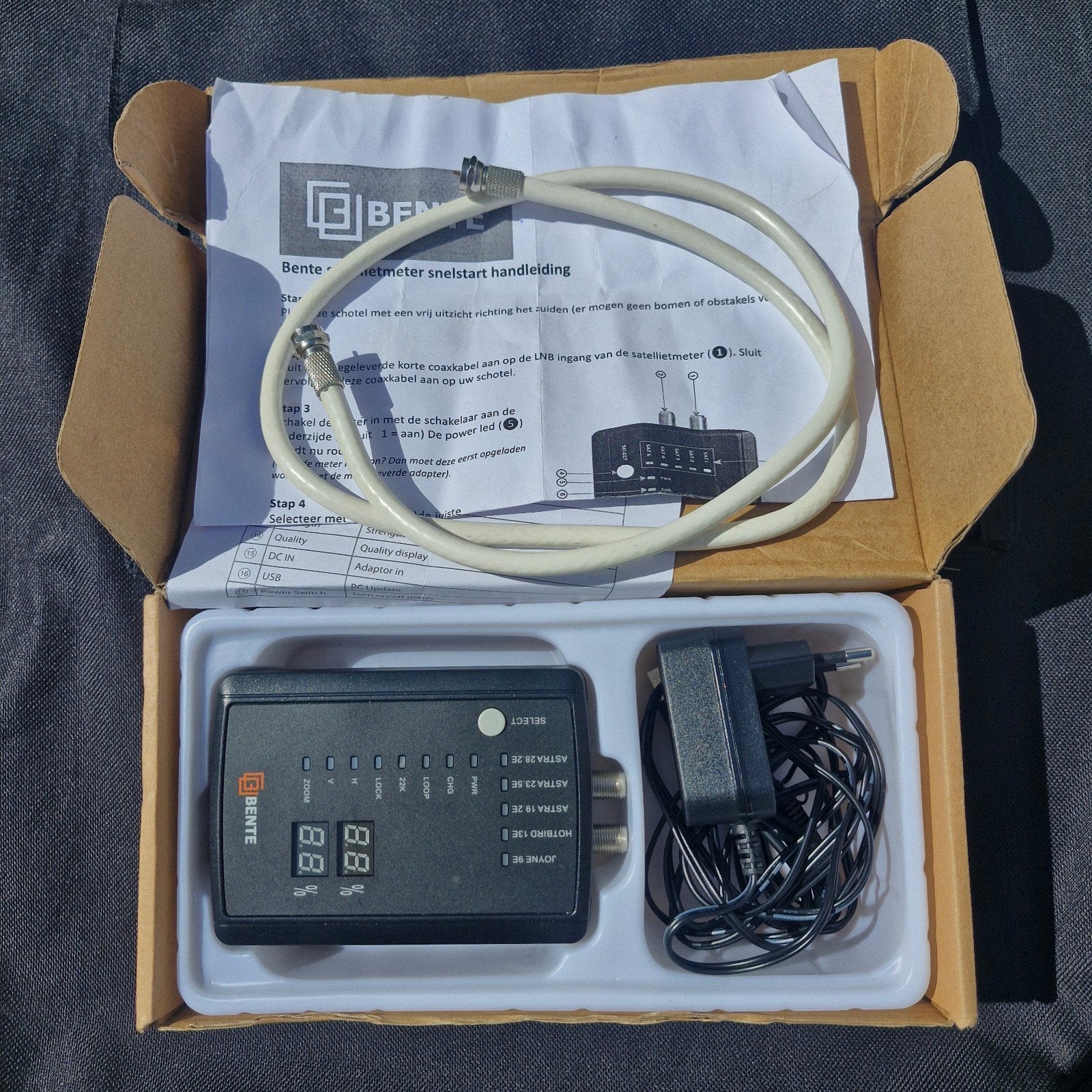 Zo goed als nieuwe Bente Satelliet Finder, Audio, Tv en Foto, Schotelantennes, Ophalen of Verzenden, Zo goed als nieuw, (Schotel)antenne-accessoires
