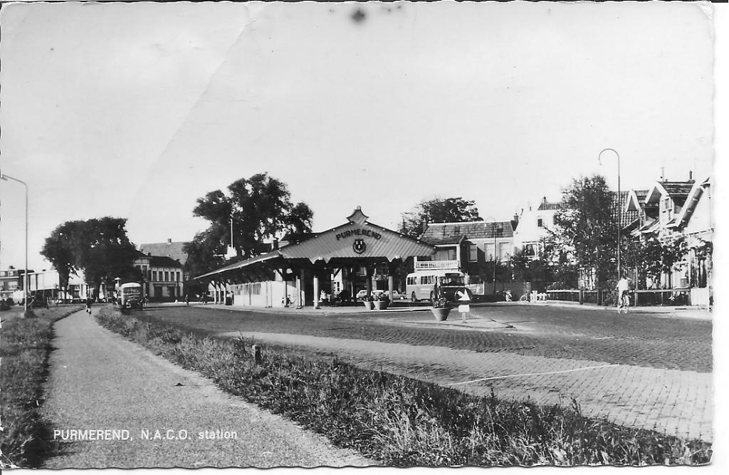 Oude ansichtkaart Purmerend N.A.C.O. station busstation, Ophalen of Verzenden, 1960 tot 1980, Gelopen, Noord-Holland