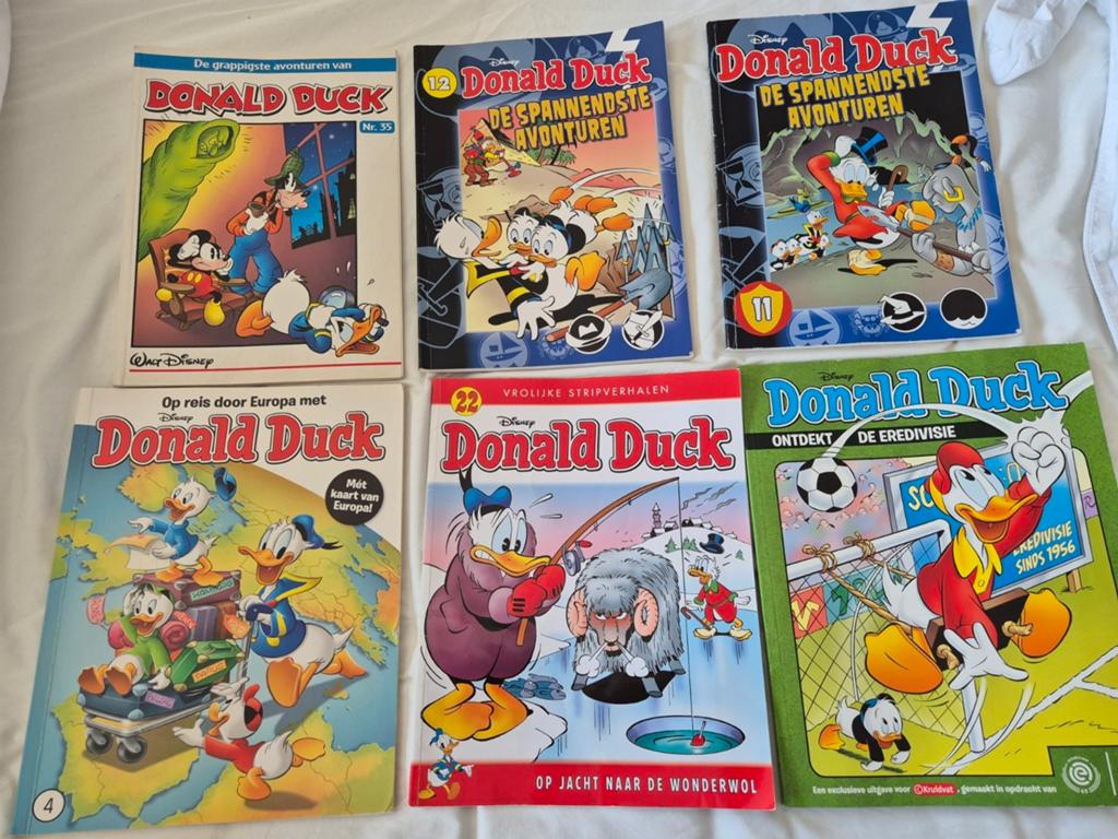 Donald Duck strip albums nr. 4, 11, 12, 22, 35., Meerdere stripboeken, Ophalen of Verzenden, Zo goed als nieuw, Donald Duck