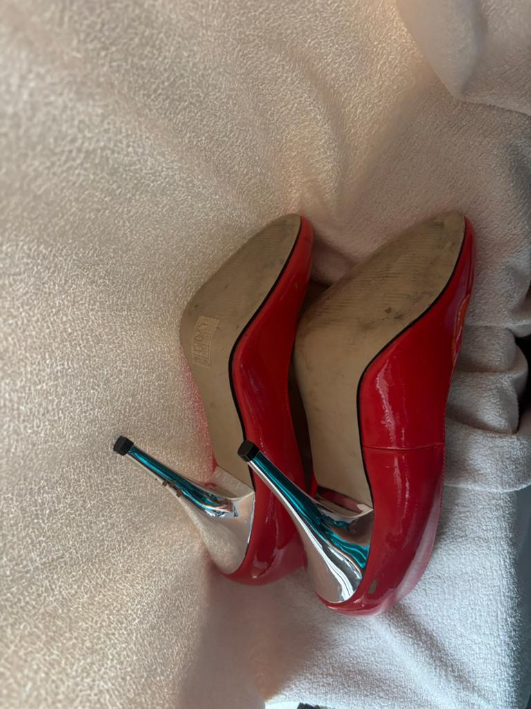 Rode lakleren pumps met zilveren hakken, Ophalen of Verzenden, Gedragen, Rood, Pumps