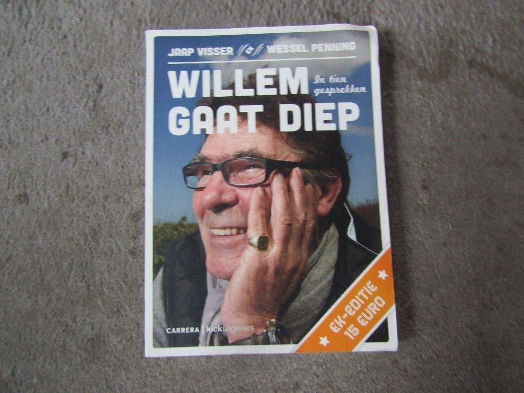 Boek: Willem gaat diep over Willem van hanegem, Gelezen, Jaap Visser, Ophalen of Verzenden, Balsport