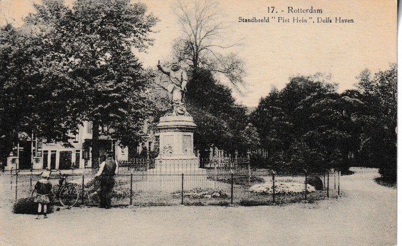 ROTTERDAM - DELFS HAVEN / STANDBEELD PIET HEIN, Verzamelen, Ansichtkaarten | Nederland, Ophalen of Verzenden, 1920 tot 1940, Gelopen