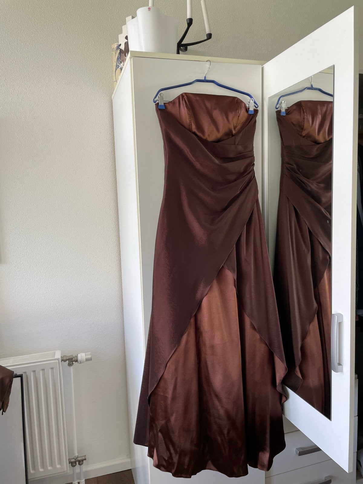 Lissa Paris Avondjurk XS - Elegante Bruine Galajurk, Bruin, Ophalen of Verzenden, Zo goed als nieuw, Maat 34 (XS) of kleiner