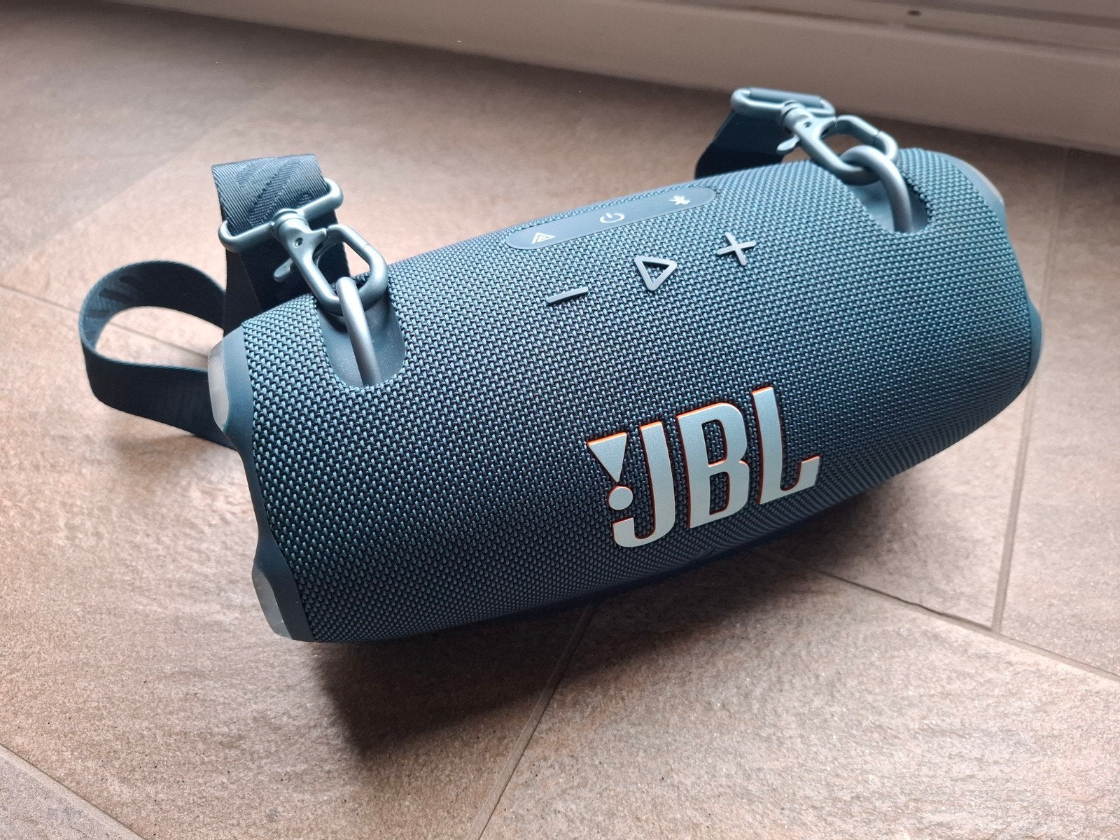 blauwe jbl xtreme 4 , afhaalprijs 149 zo goed als nieuw, Ophalen, JBL, Overige typen, Zo goed als nieuw