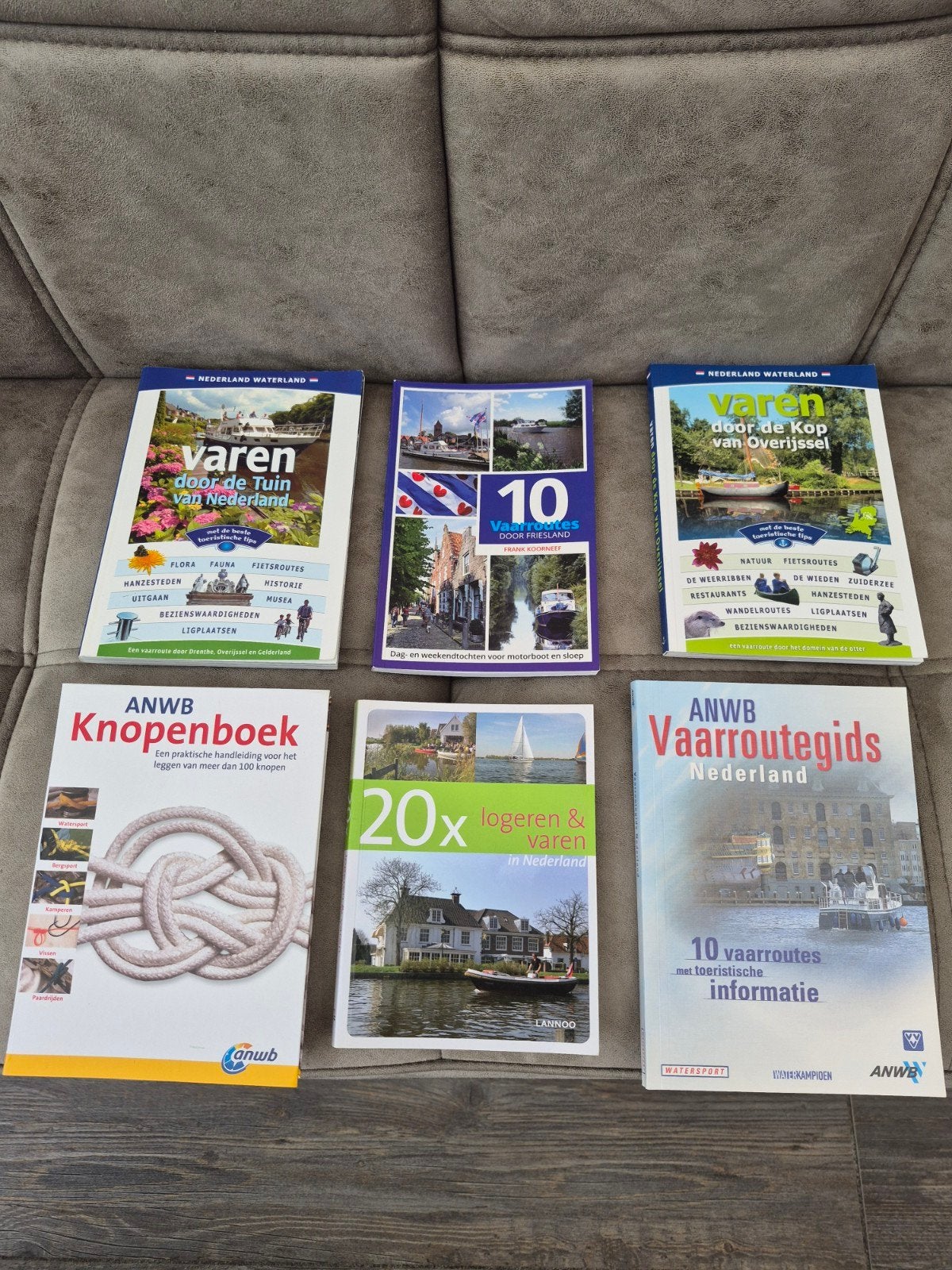 Boekjes voor watersporters, Ophalen