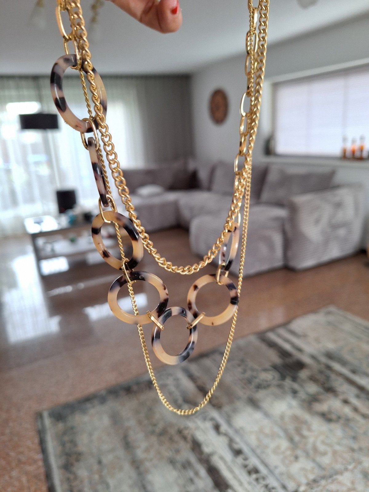 Gouden ketting met schakels en acrylringen, Ophalen of Verzenden, Zo goed als nieuw, Goud, Overige materialen