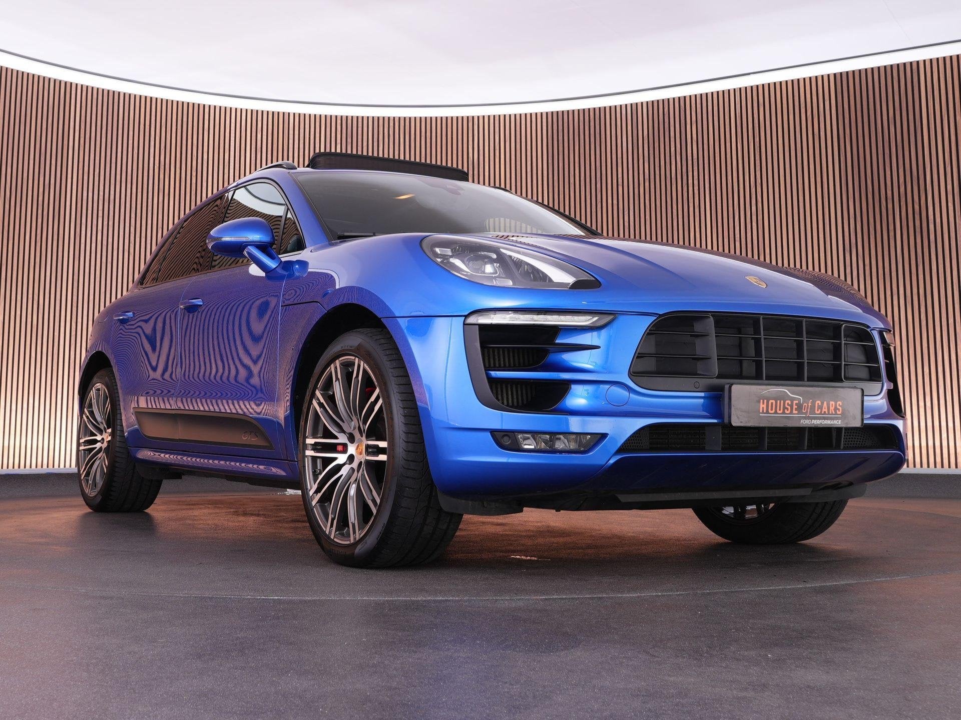 Foto 38 van Porsche Macan 3.0 GTS |panoramadak|luchtvering|PASM|sportuit